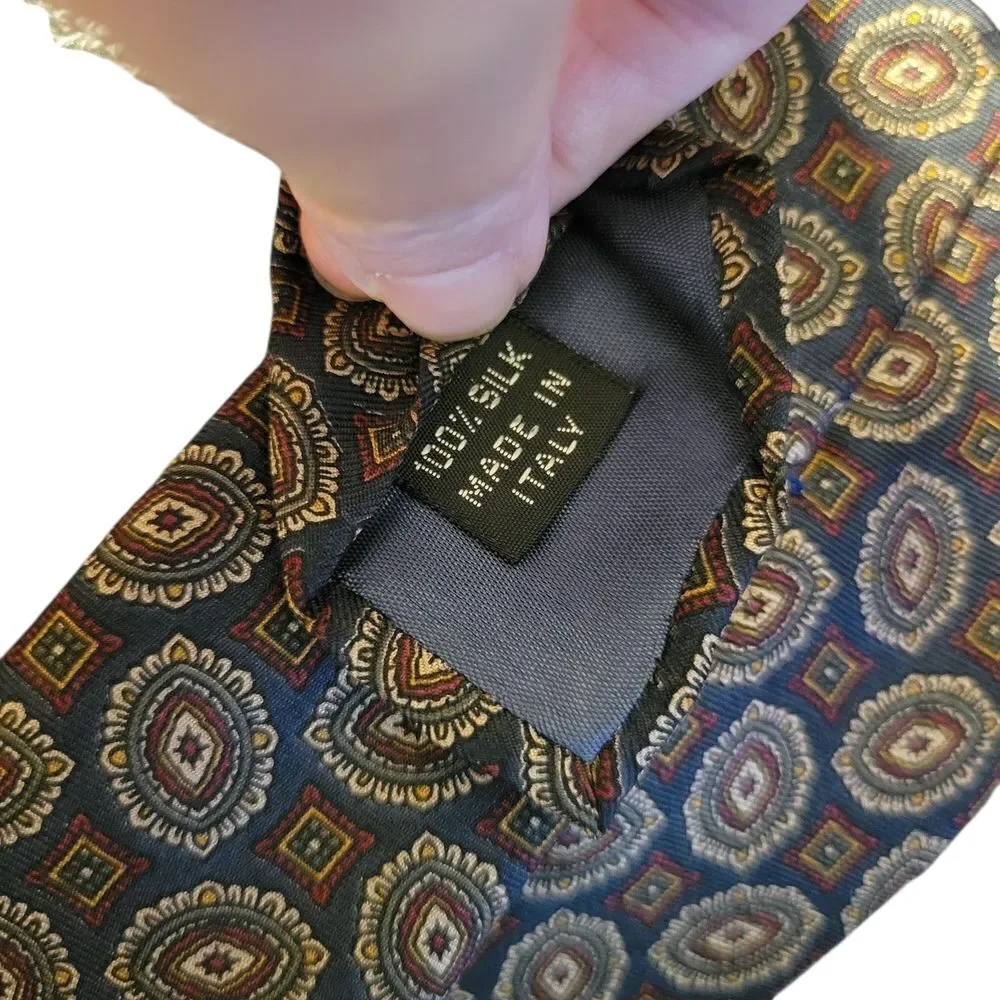 COBURNE SQUARE TIE